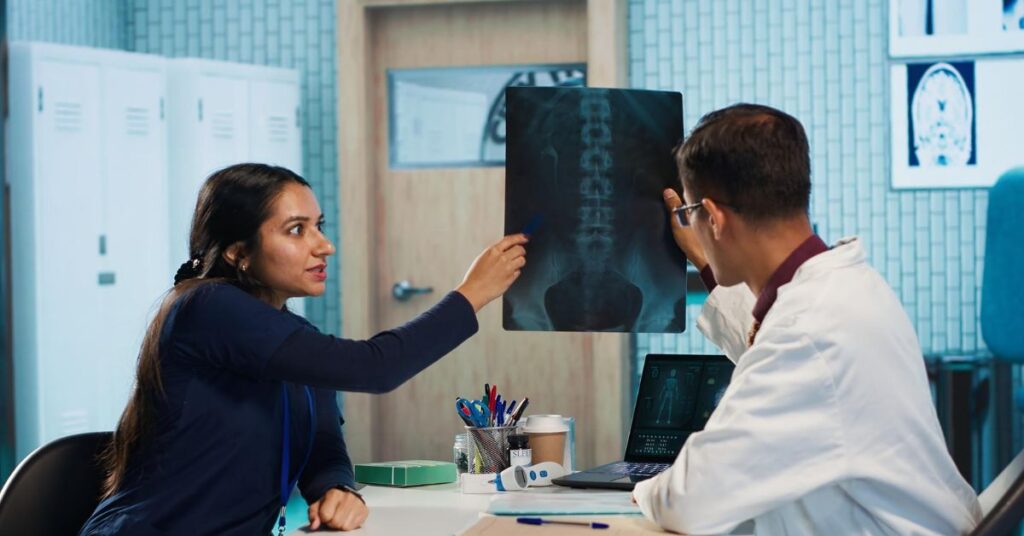 minimally invasive spine surgeon in indore performing advanced spine surgery