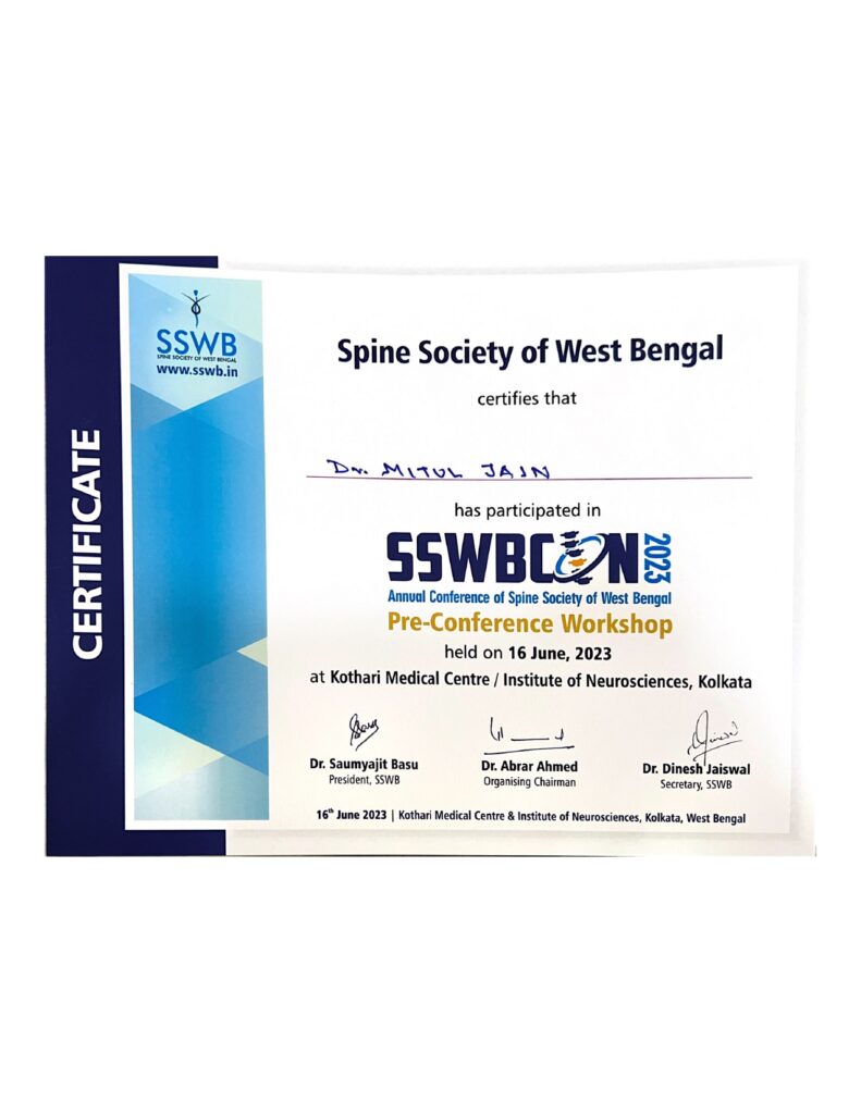 Dr. Mitul Jain receiving SSWB 2023 Pre-Conference Workshop Certificate in Kolkata